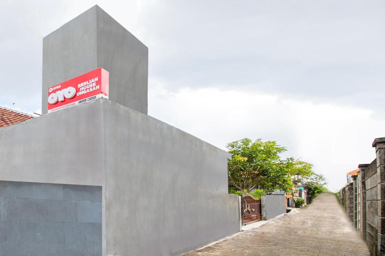 Oyo 2984 Berlian House Ungasan Hotel Jimbaran  Exterior photo